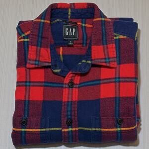 GAP Men’s Flannel Shirt Standard Fit Sz S Red Navy Plaid Button Down Long Sleeve